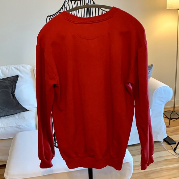 Plain red crewneck - Picture 3 of 3
